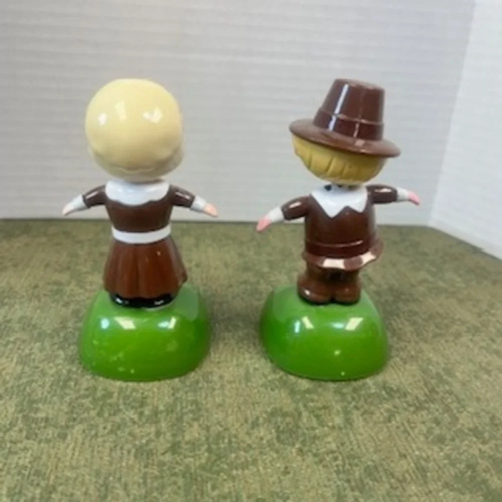 Solar Dancing Pilgrim Boy and Girl Figures Thanksgiving‎ Harvest Decor 2013 FSG